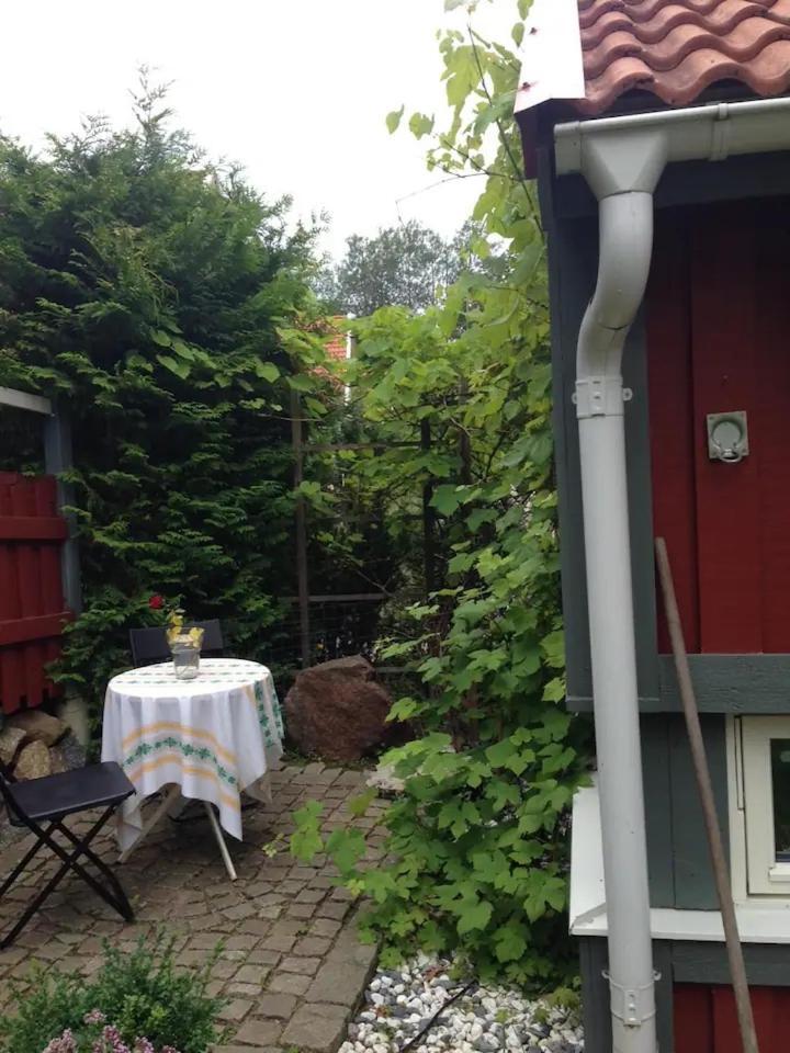 Lilla Gaeststugan Uppsala Ngoại thất bức ảnh
